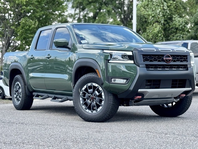 2025 Nissan Frontier PRO-4X's photo