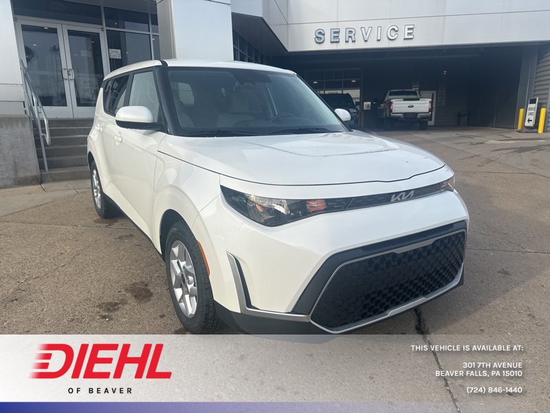2025 Kia Soul LX's photo