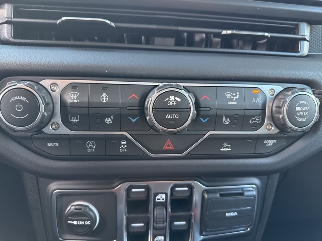2025 Jeep Gladiator Mojave photo 17
