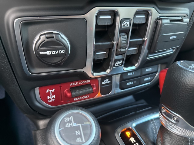 2025 Jeep Gladiator Mojave photo 18