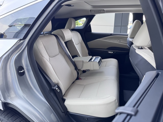RX 450h+ Luxury AWD