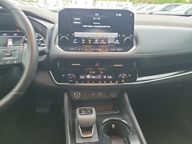 2023 Pearl White Tricoat Nissan Rogue SL AWD SUV