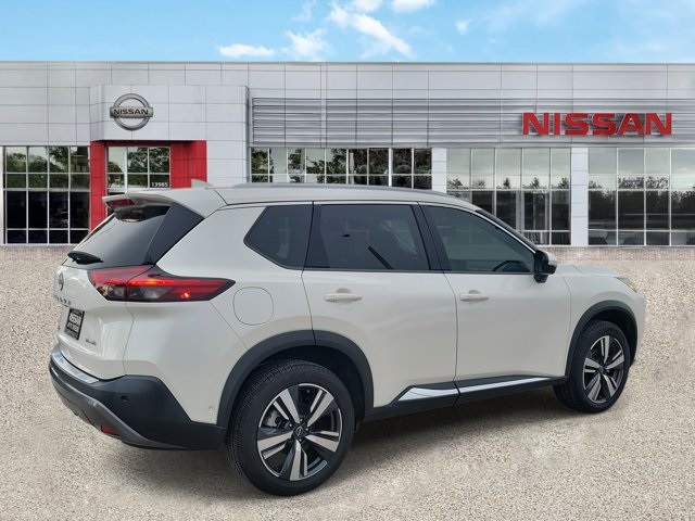 2023 Pearl White Tricoat Nissan Rogue SL AWD SUV