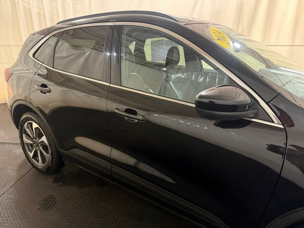 used 2024 Ford Escape Hybrid car, priced at $24,317