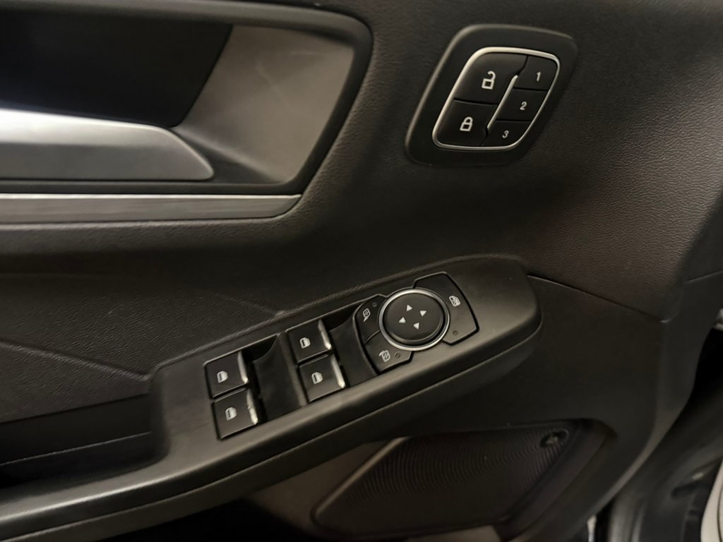 used 2024 Ford Escape Hybrid car, priced at $24,317