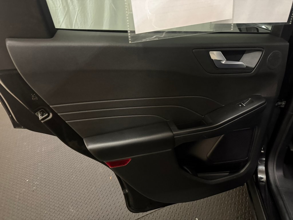 used 2024 Ford Escape Hybrid car, priced at $24,317