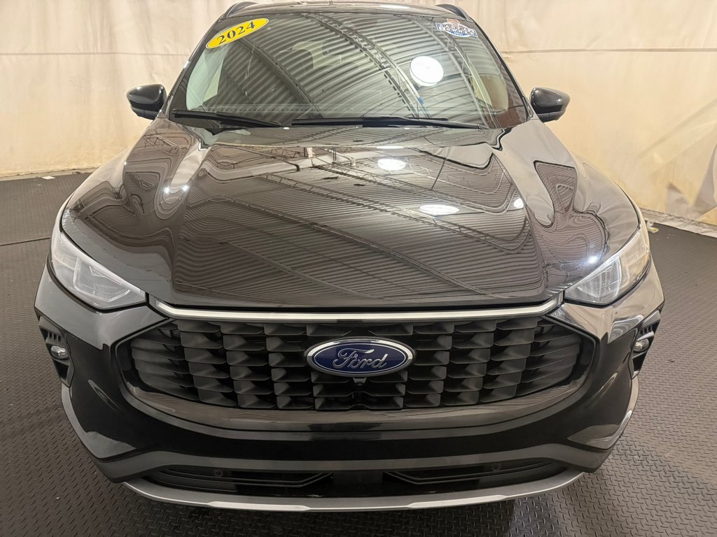 used 2024 Ford Escape Hybrid car, priced at $24,317