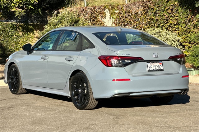 2023 Honda Civic Sport photo 4