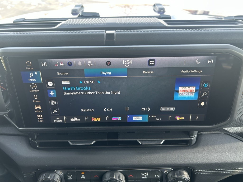 new 2026 Jeep Gladiator car, priced at $51,999