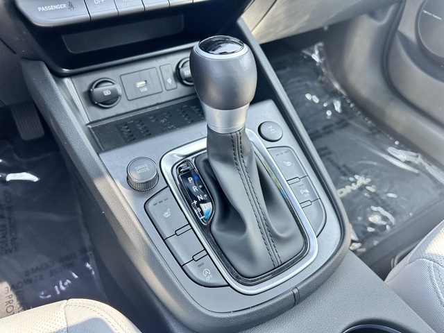 2022 Ultra Black Pearl Hyundai Kona Limited AWD SUV
