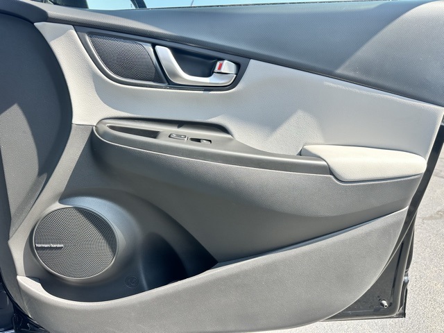 2022 Ultra Black Pearl Hyundai Kona Limited AWD SUV