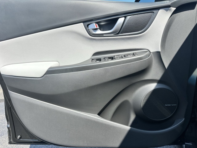 2022 Ultra Black Pearl Hyundai Kona Limited AWD SUV