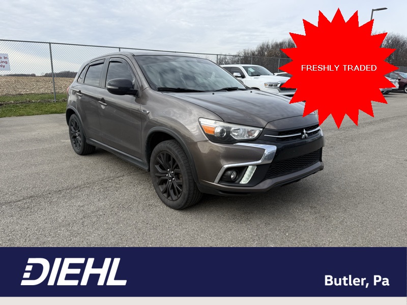 2019 Mitsubishi Outlander Sport LE's photo