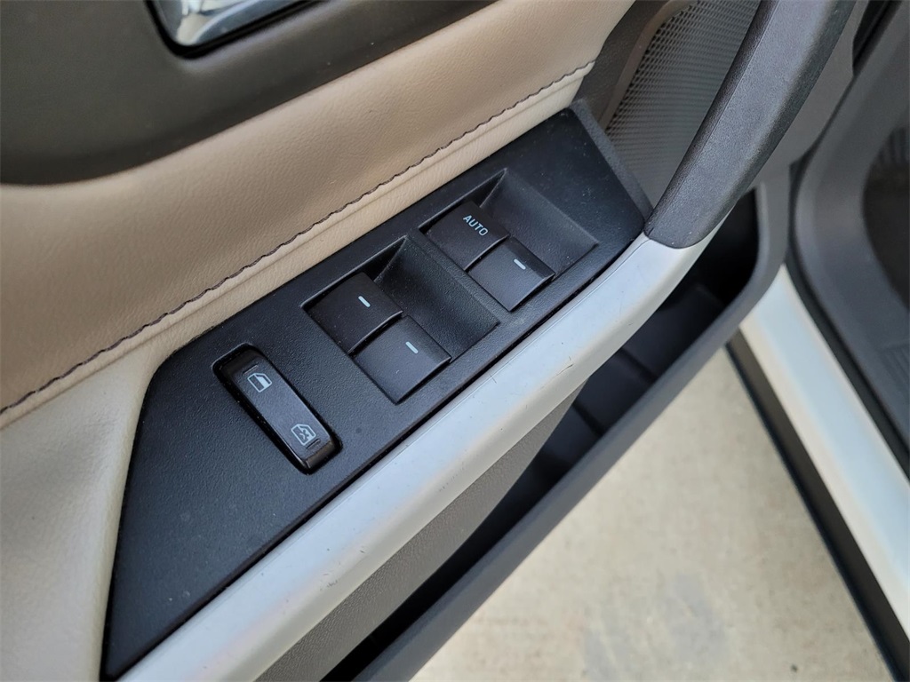 used 2013 Ford Edge car, priced at $11,200