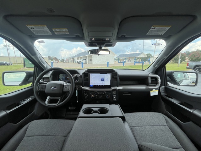 2025 Oxford White Ford F-150 XL 4X4 Truck