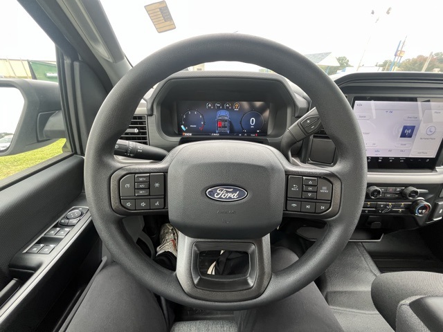 2025 Oxford White Ford F-150 XL 4X4 Truck