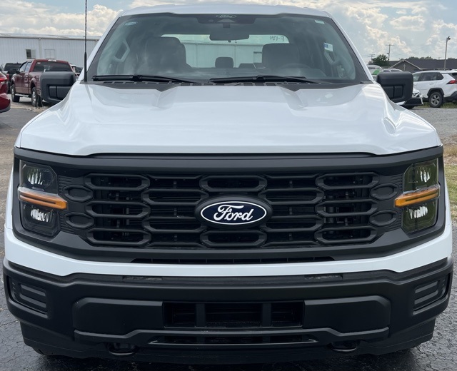 2025 Oxford White Ford F-150 XL 4X4 Truck