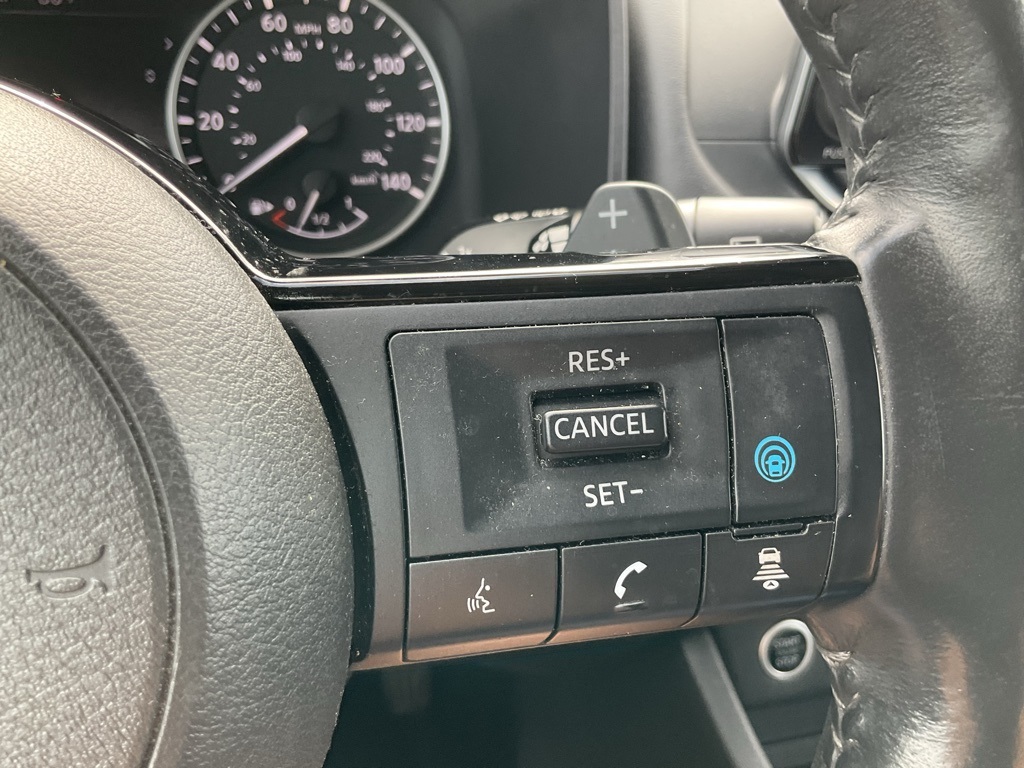 2021 Nissan Rogue SV photo 9