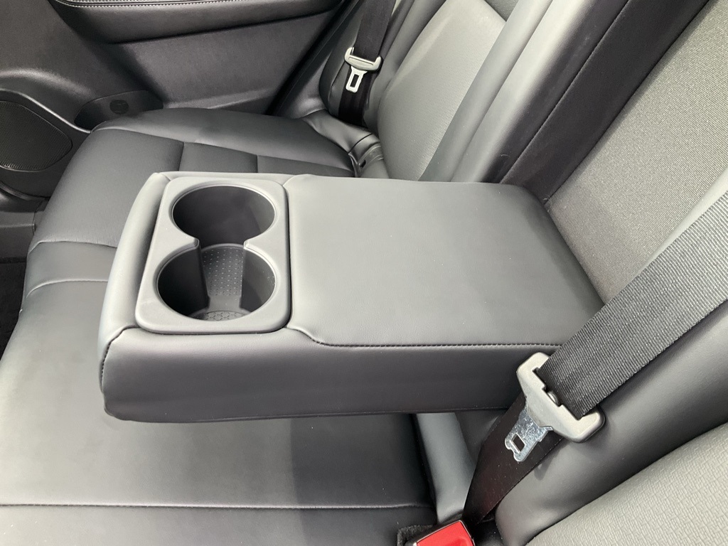 2021 Nissan Rogue SV photo 17