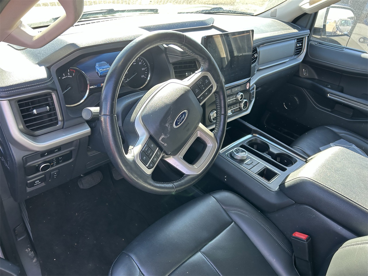 used 2024 Ford Expedition car, priced at $37,970