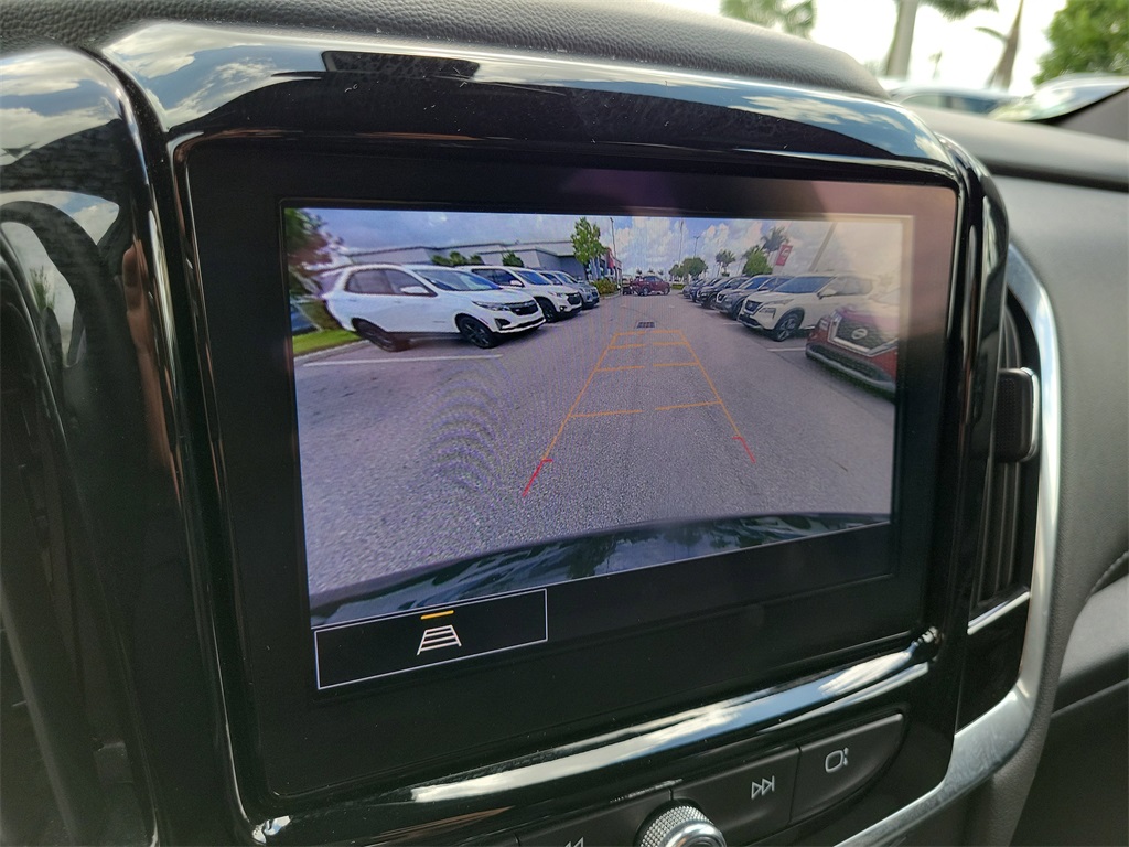 2023 Mosaic Black Metallic Chevrolet Traverse LT AWD SUV