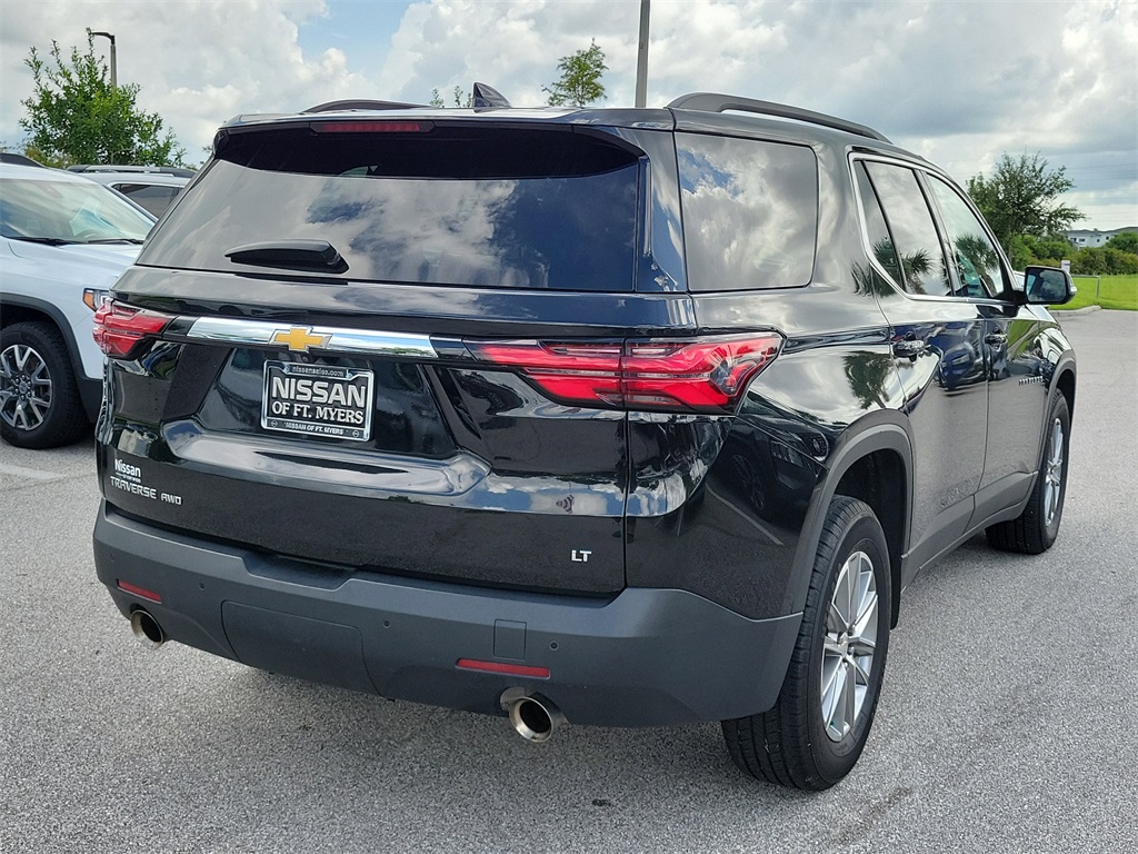 2023 Mosaic Black Metallic Chevrolet Traverse LT AWD SUV