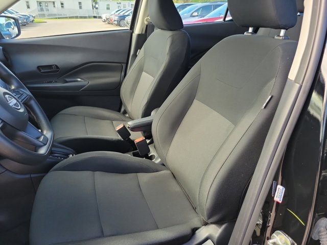 2024 Nissan Kicks S photo 24