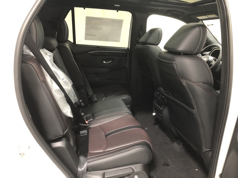 2025 Honda Pilot Elite photo 8