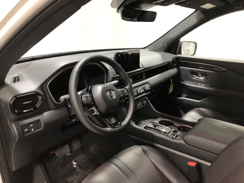 2025 Honda Pilot Elite photo 17