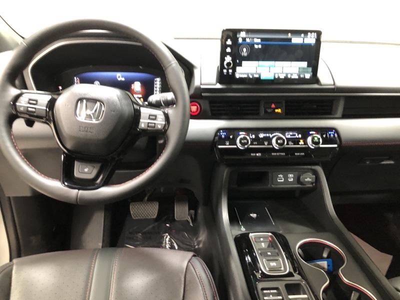 2025 Honda Pilot Elite photo 30