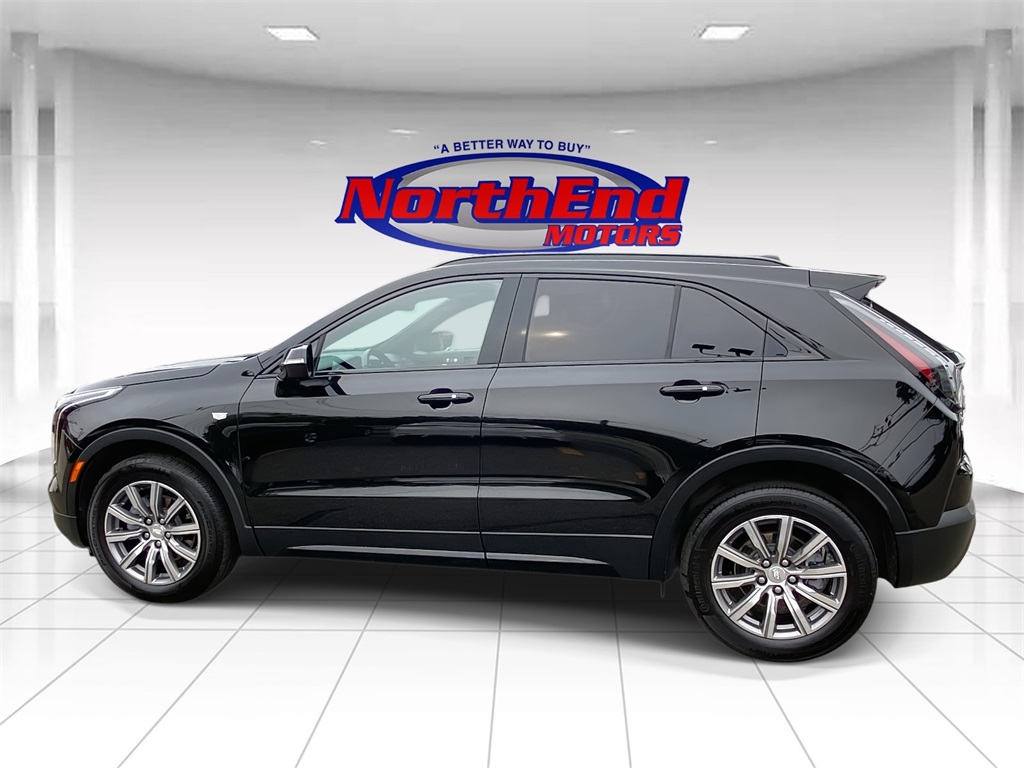 2023 Cadillac XT4 Sport photo 3