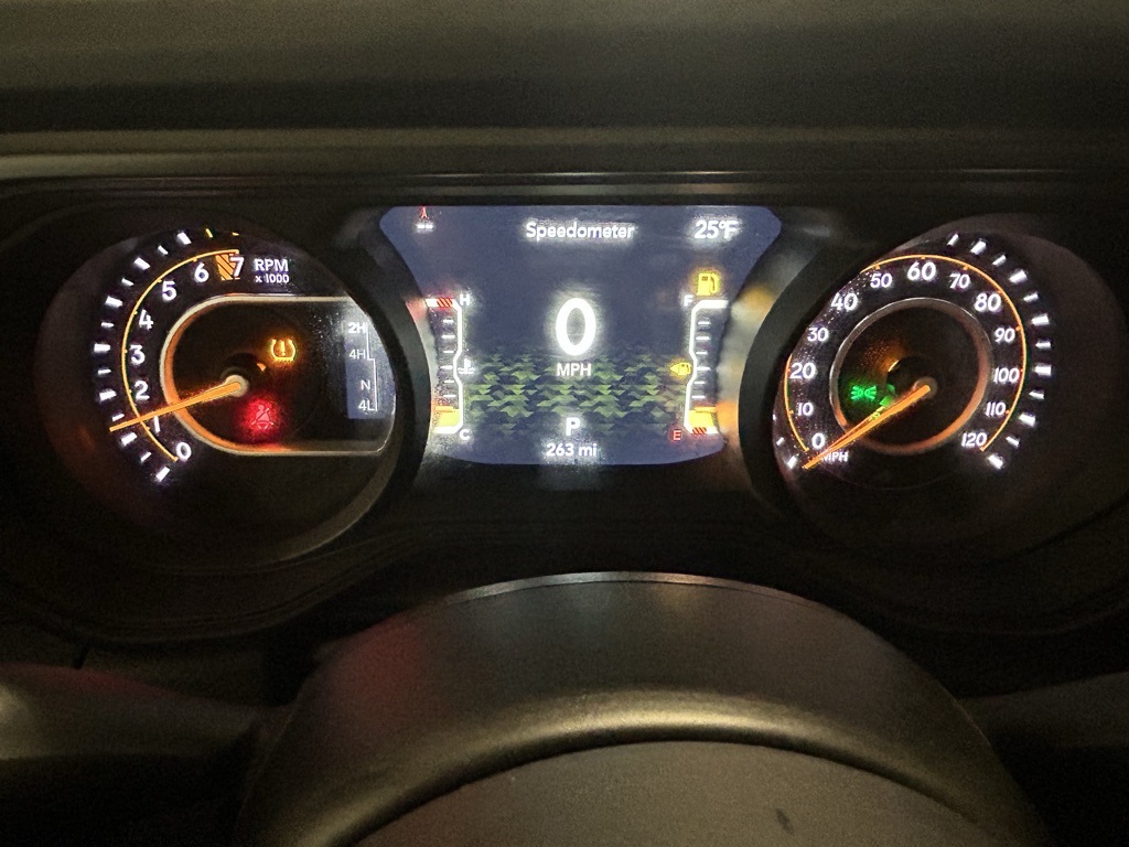 new 2025 Jeep Gladiator car, priced at $46,999