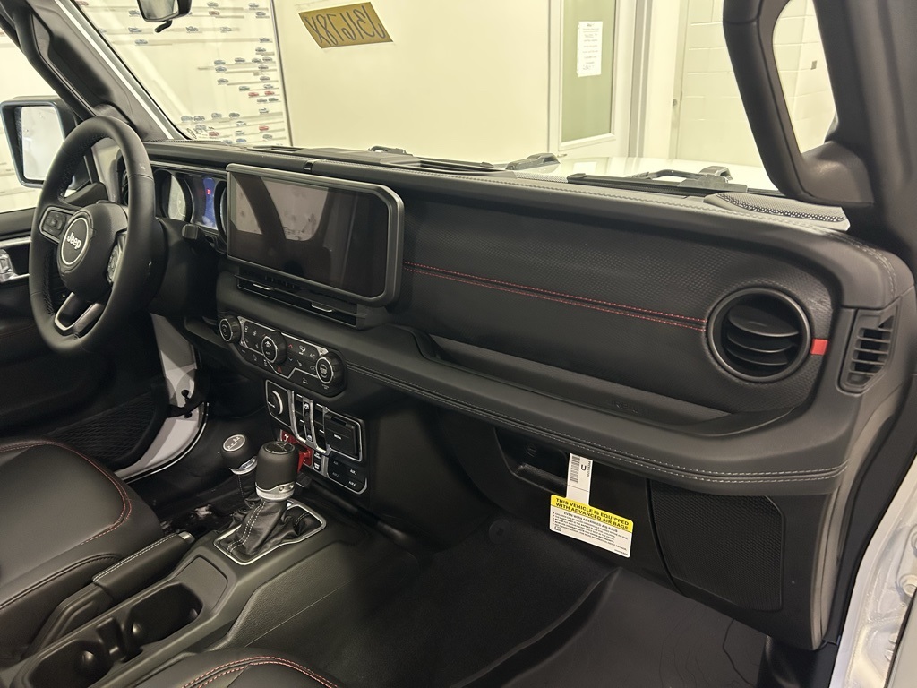 new 2025 Jeep Gladiator car, priced at $46,999