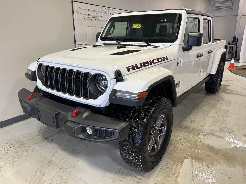 new 2025 Jeep Gladiator car, priced at $46,999