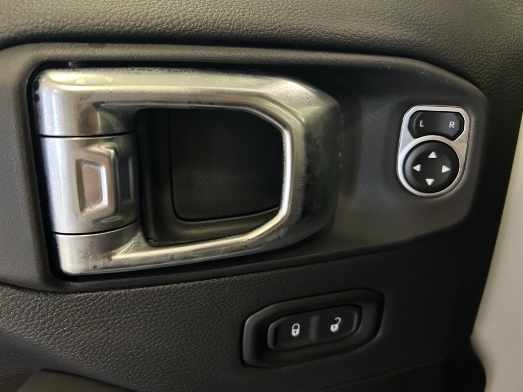 new 2025 Jeep Gladiator car, priced at $46,999