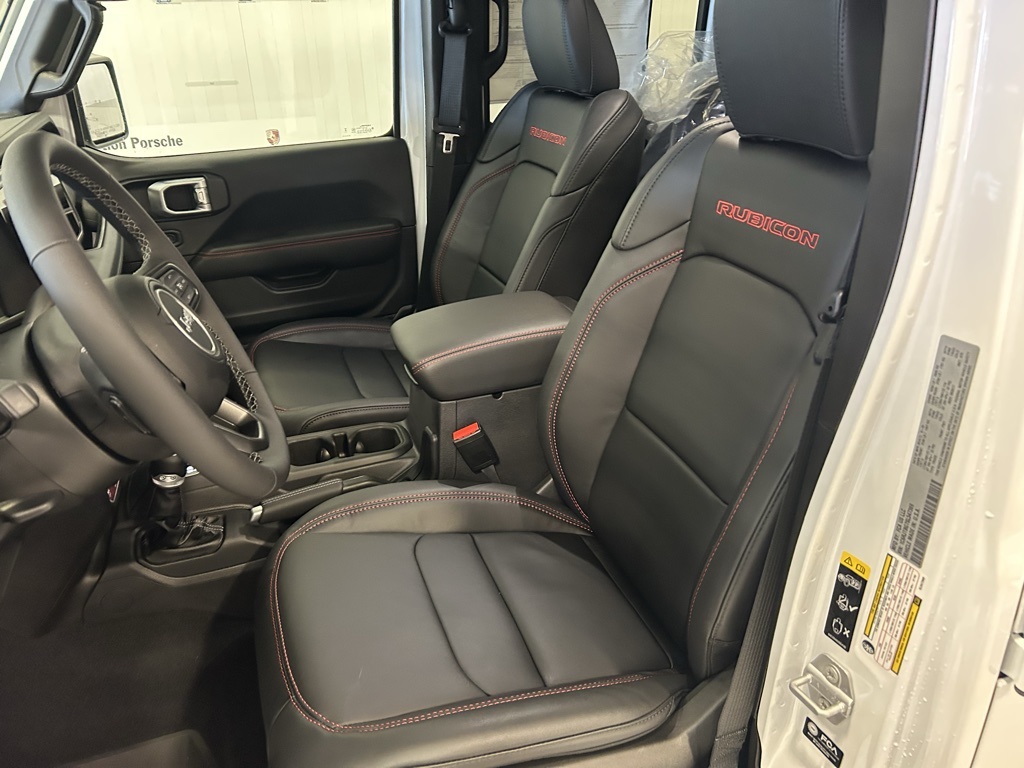 new 2025 Jeep Gladiator car, priced at $46,999