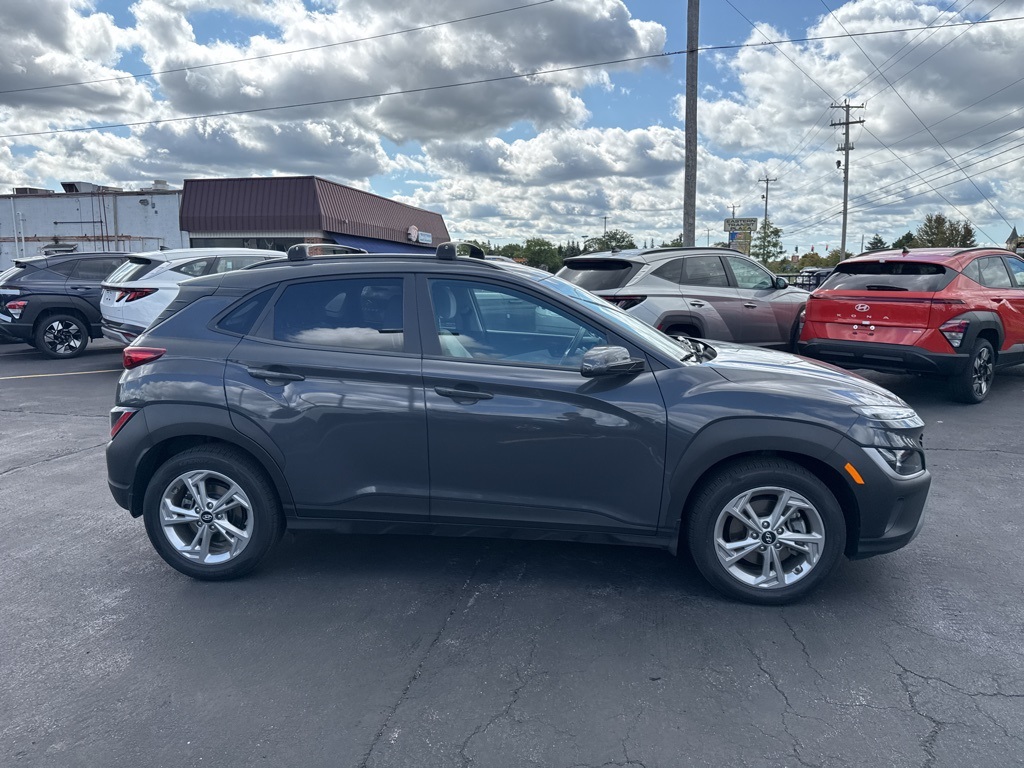 2023 Hyundai Kona SEL photo 4
