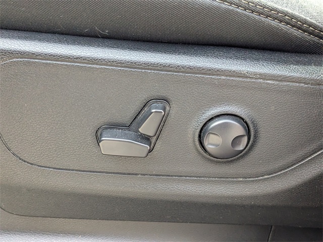 2022 Ram 1500 Big Horn Crew Cab 4x2 5'7" Box