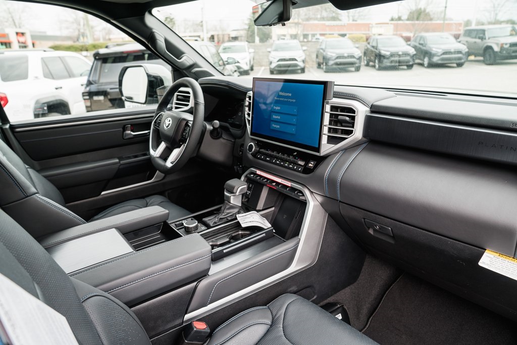 2025 Toyota Tundra Platinum CrewMax photo 9