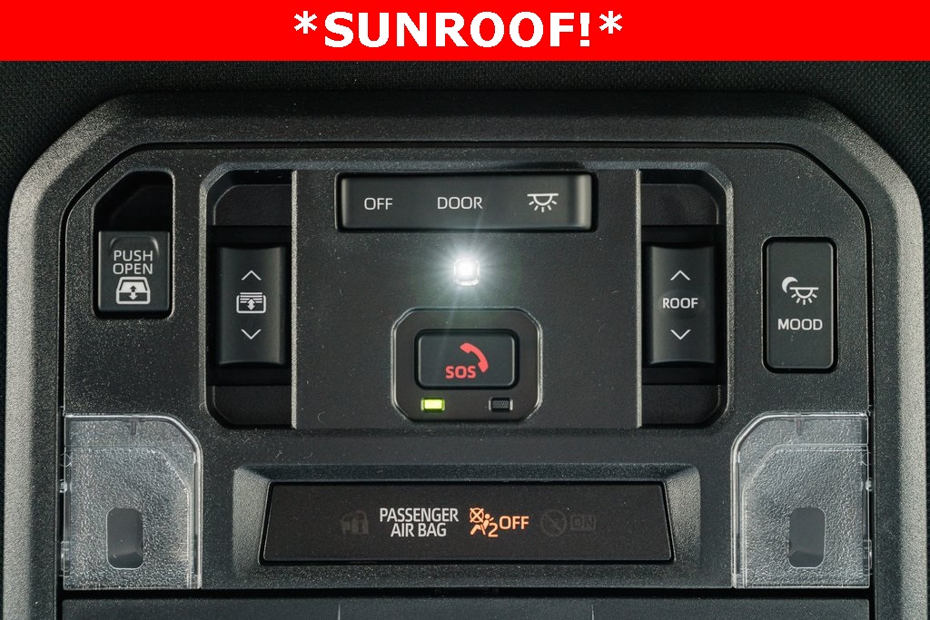 2025 Toyota Tundra Platinum CrewMax photo 18