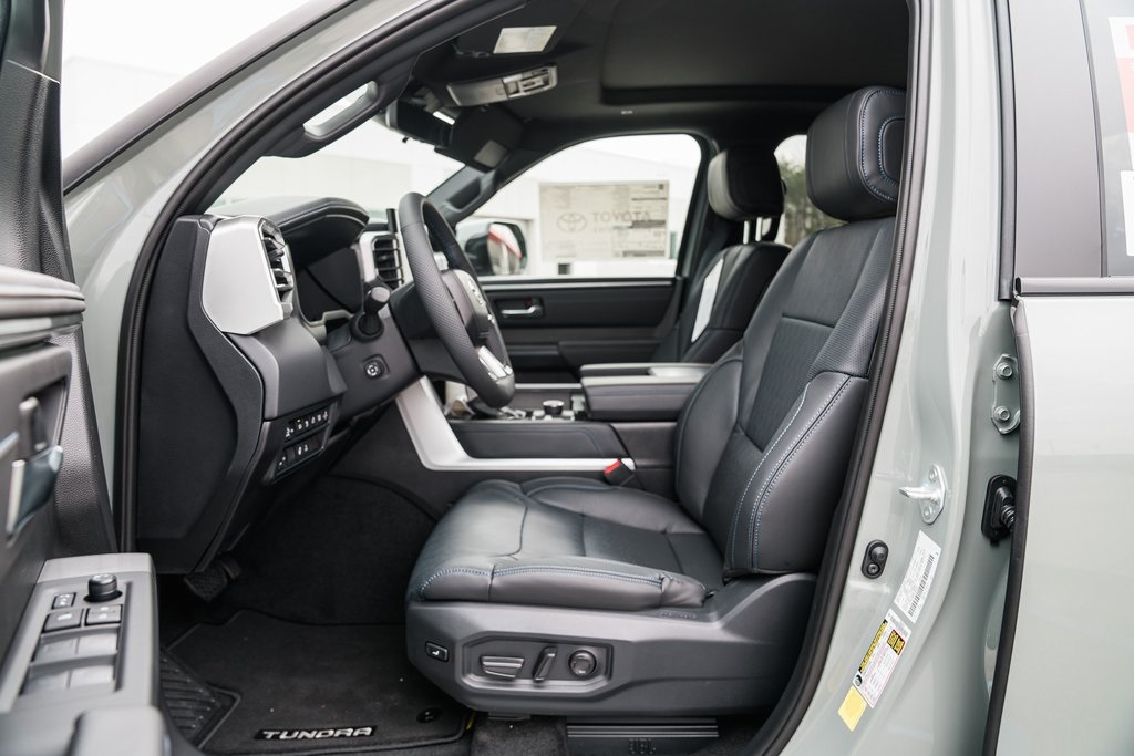 2025 Toyota Tundra Platinum CrewMax photo 23