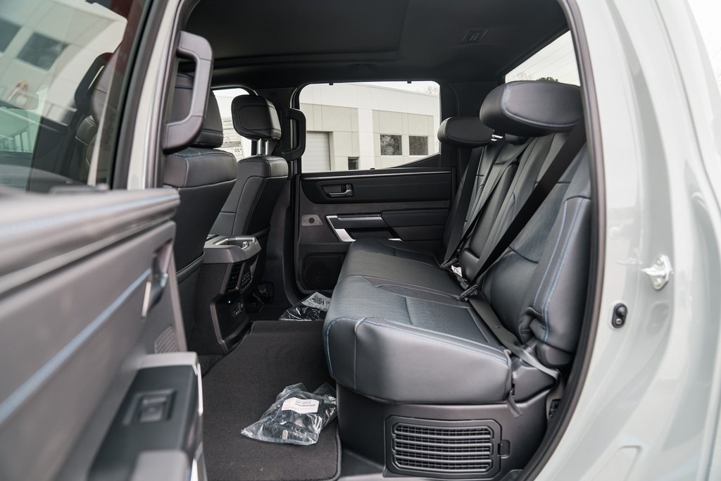 2025 Toyota Tundra Platinum CrewMax photo 25