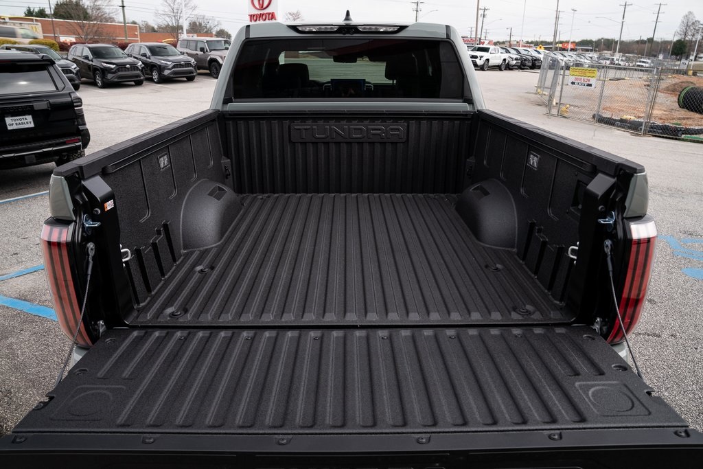 2025 Toyota Tundra Platinum CrewMax photo 5