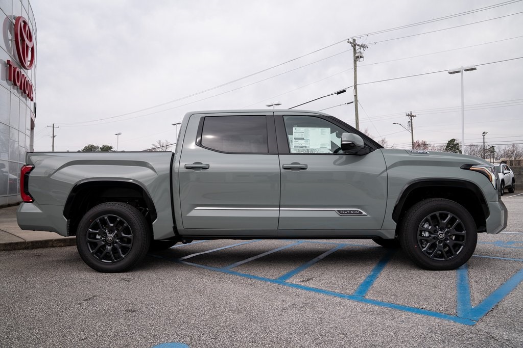 2025 Toyota Tundra Platinum CrewMax photo 7