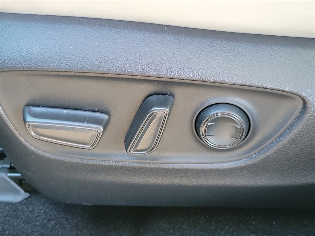 used 2021 Toyota RAV4 car, priced at $27,998