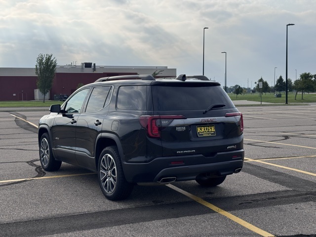 2020 GMC Acadia AT4
