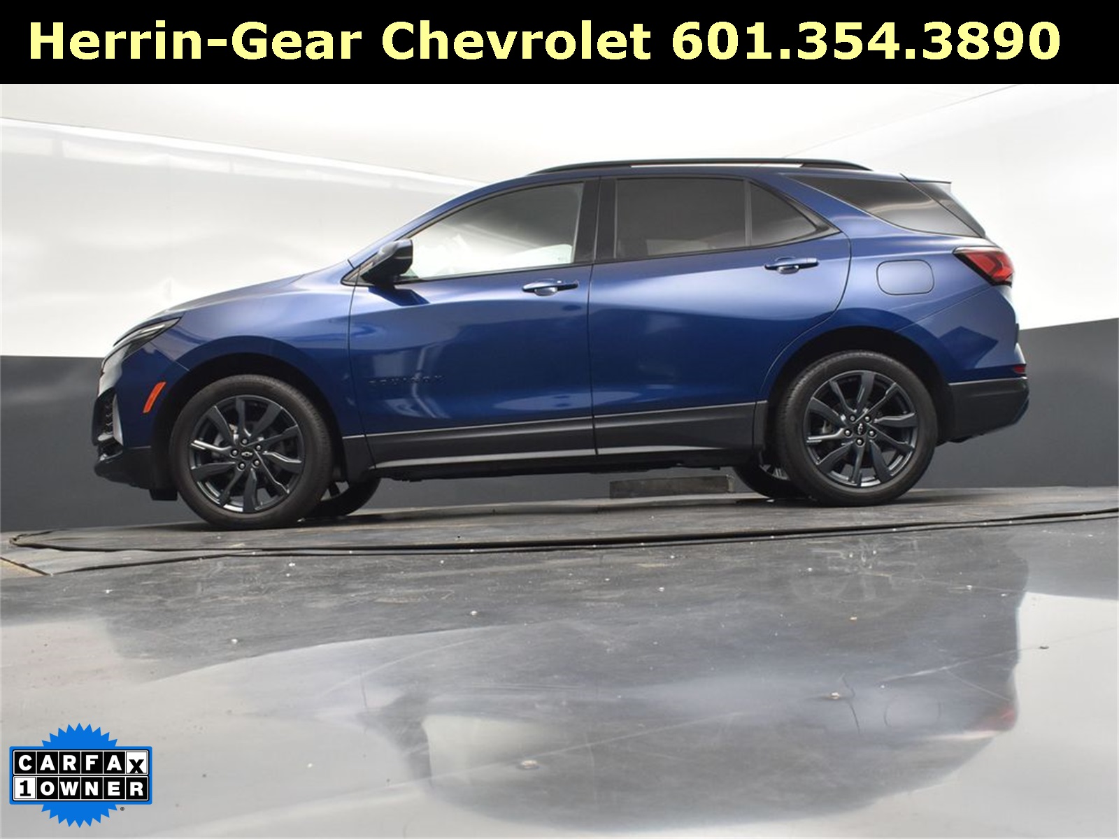 2022 Blue Glow Metallic Chevrolet Equinox RS FWD SUV