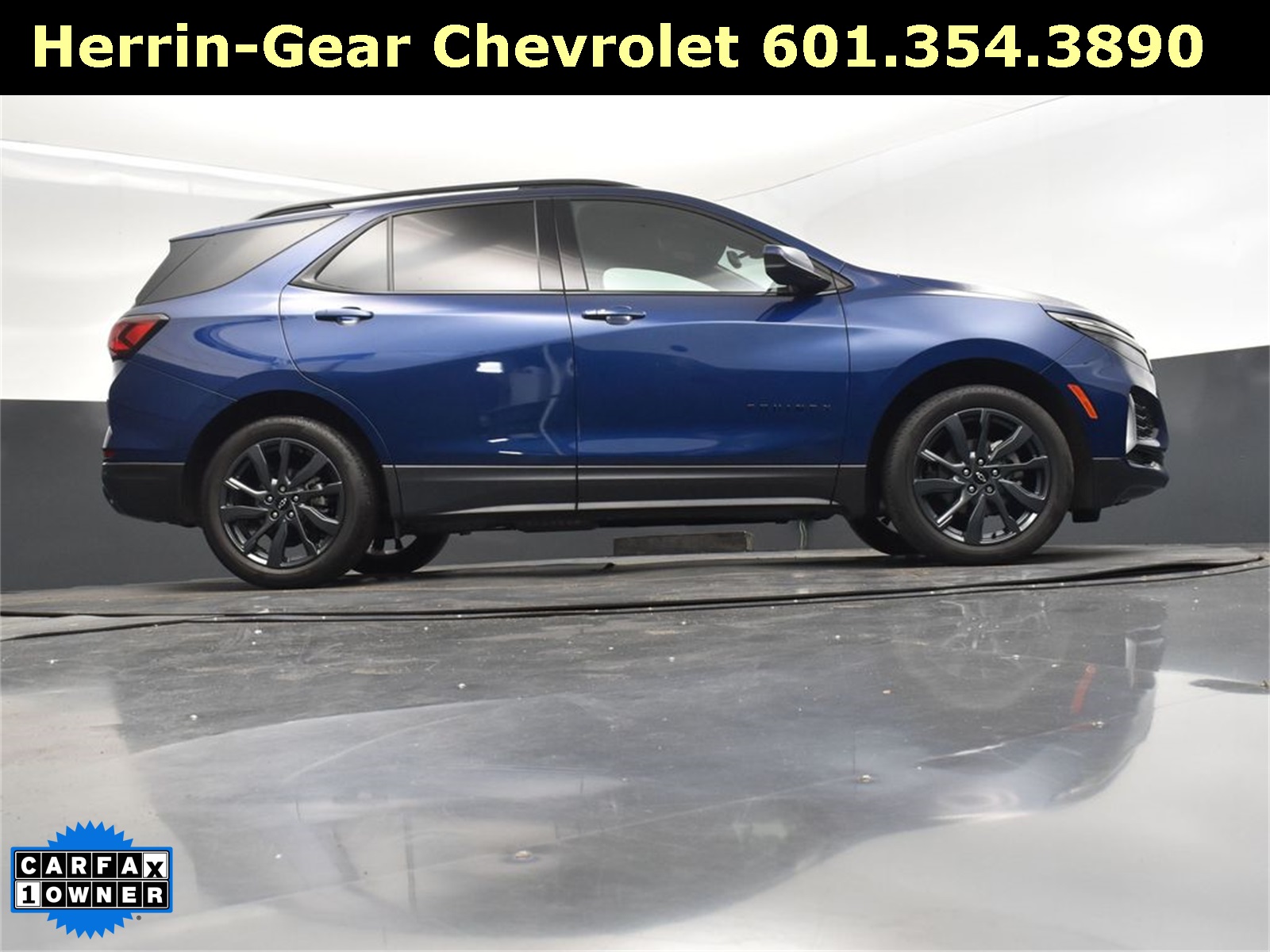 2022 Blue Glow Metallic Chevrolet Equinox RS FWD SUV