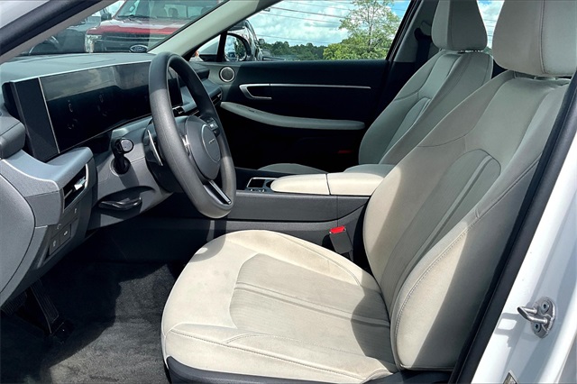 2024 Serenity White Hyundai Sonata SEL FWD Sedan