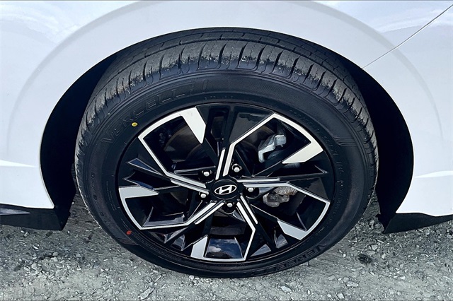2024 Serenity White Hyundai Sonata SEL FWD Sedan